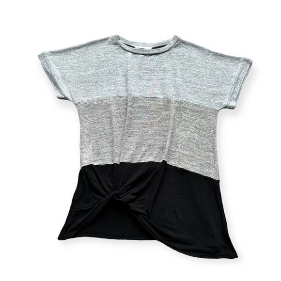 🔃Yidarton Gray And Black Front Twist Short Sleeve Shirt - Picture 1 of 6